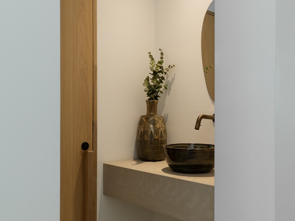 4P1A0082web.jpg/